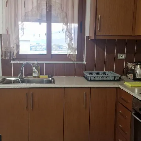 Holiday Home *